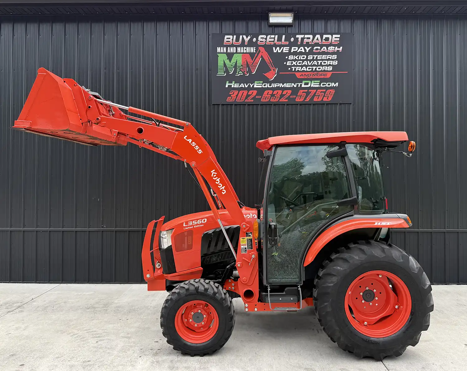Kubota tractor L3560