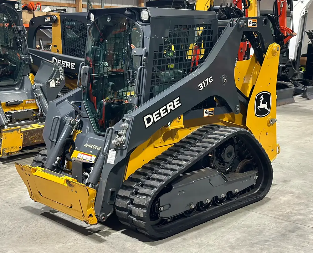 John Deere 317G Skid steer